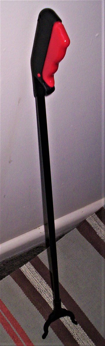 lancelotspram's tweet photo. I finally submitted to get one of these 'claw-long-handled-grabber' things (stoopid numb #MSHands ) Works perfectly! D'oh - silly me! "Pride swallowed"! lol
🙂👨🦽🦯👨🦯♿
➽►→ https://t.co/KgVl9wSbdU ←◄ https://t.co/MpZjBBQxlF