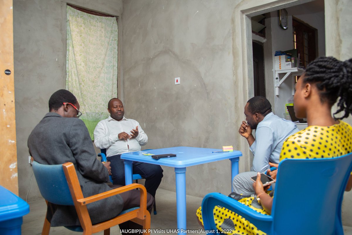 TractilisBio's tweet photo. Was a privilege to host the @gbip_iau team at our facility yesterday. Project manager @gyamjones showed Co-PIs @SabiitiwWilber and @KwabenaDuedu around. We're pleased with the support the project is given to our startup. https://t.co/bTwPQnHWxI