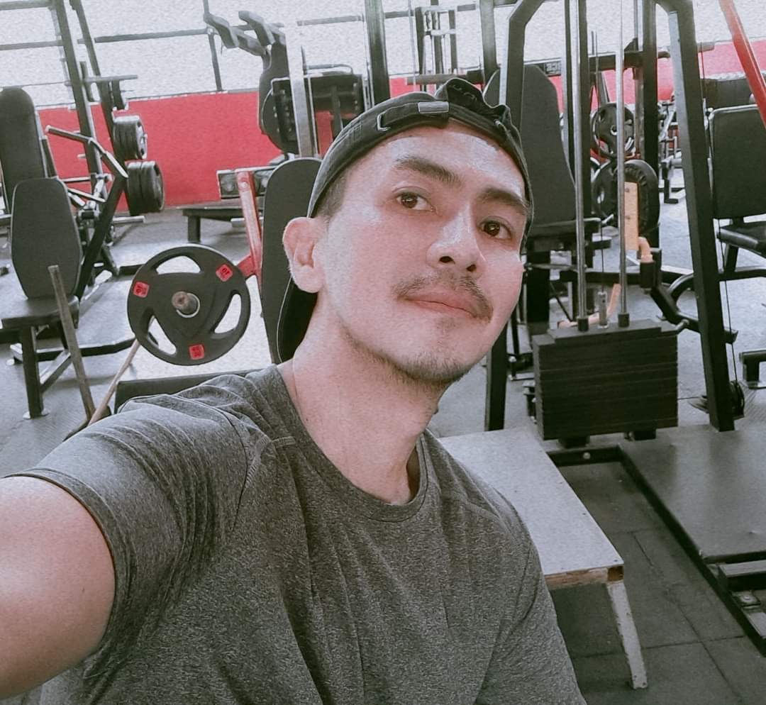 Mymemory789's tweet photo. เพราะวันนี้ไม่ใช่วันเเรก
มันก็ไม่เเปลกที่ไม่เหมือนเดิม.😅
#กินไรดี #ฟิตเนส #ออกกําลังกาย https://t.co/dRdw46JukY