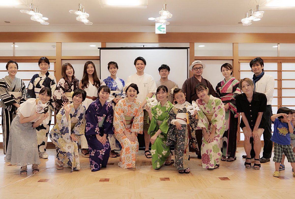 🏮4年連続🏮
#ならまち遊歩公式アンバサダー に
就任させていただきました☺

素敵な実行委員会の皆様
奈良愛溢れるアンバサダーの皆様
せんとくんと再会💞

安心して楽しんでいただけるように
大好きなならまち情報を
たくさん発信します
ゼヒ夏のならまちへ🙌🦌
#奈良市観光大使
#ならまち遊歩 #奈良