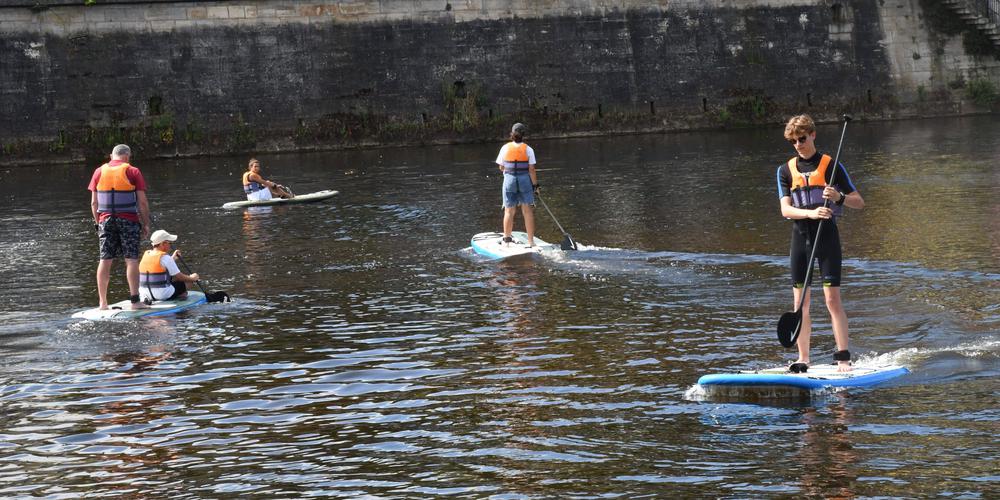 SO_Dordogne's tweet photo. A Terrasson, @pierremickaelc a testé pour vous le paddle électrique sur la Vézère https://t.co/mTZoo3xWLJ https://t.co/ihnCIR9apt