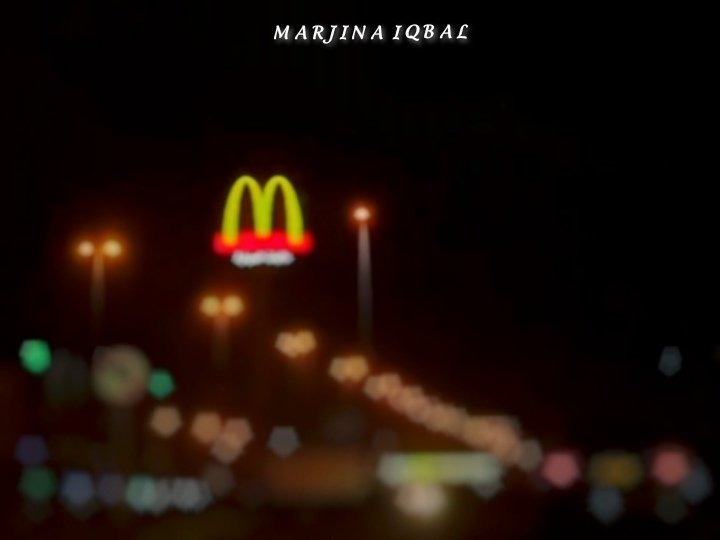 MarjinaIqbal_17's tweet photo. 𝐁𝐥𝐮𝐫𝐫𝐲 𝐦𝐢𝐧𝐝🙂 𝐚𝐧𝐝 𝐦𝐞𝐬𝐬𝐲 𝐭𝐡𝐨𝐮𝐠𝐡𝐭𝐬😌
#streetphotography #blurry #nightlights #blurrylens #nightout
#snapseed #lightroom #streetnight
#photographylovers #barkaoman 🇴🇲 #mobilephotography #travelphotography #dailypost #MarjinaIqbal https://t.co/gQTNnUU1yY