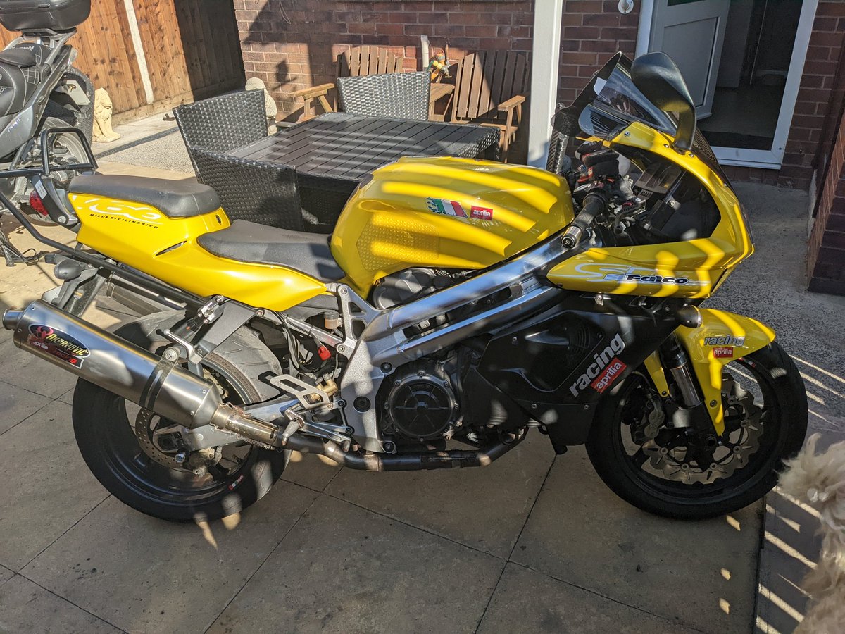 AlanRobertWood3's tweet photo. @visordown Aprilia and I've got one https://t.co/N1xQmk3m0Y