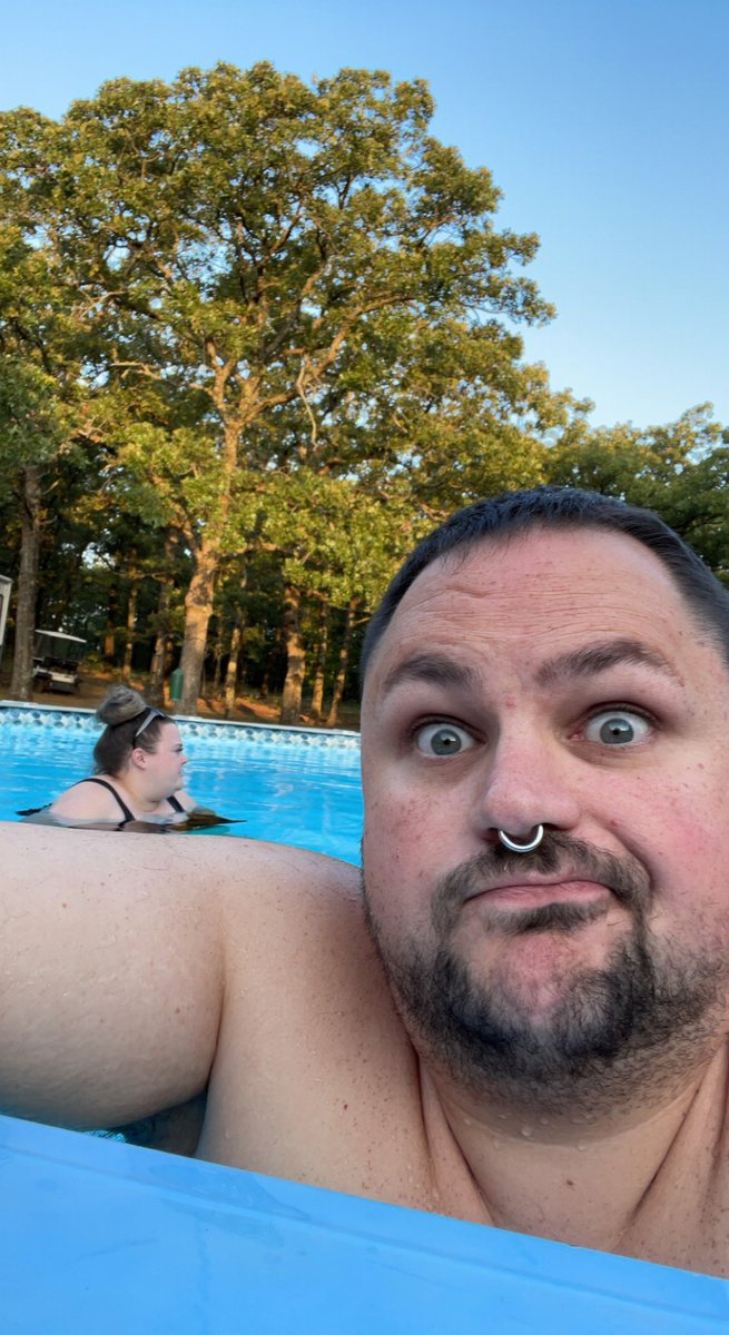 StoryBear14's tweet photo. I could use more swimming this summer. Any bears with pools in the Tulsa Oklahoma area 😈 #bear #pan #panbear #chub #beard #bisexual #pansexual https://t.co/DGvo9YPKbu