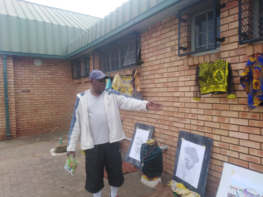Sizwe05Sports's tweet photo. Edutainment Art met Tennis on the 30th July 22 @mamelodi west tennis courts ❤️👑🙏🏽🎾🎭🃏🇿🇦 @impiloSportsNPC https://t.co/ax65Rkal8H