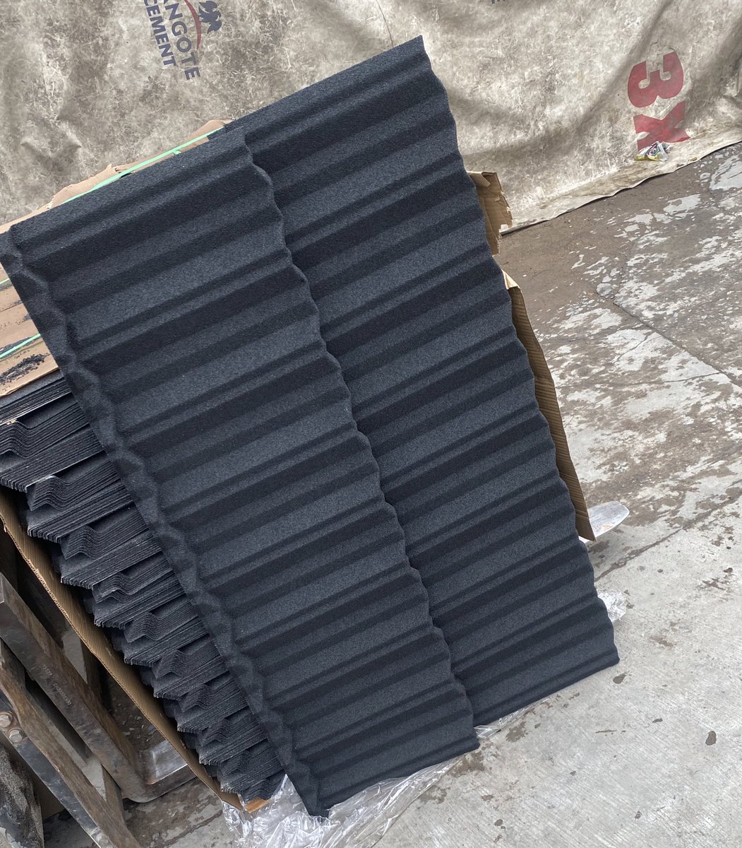 UltimateBuildin's tweet photo. Classic roofing tiles successfully delivered to Ibadan, Oyo state. #roofing #roof #realestate #stonecoatedroof #classicroof #building https://t.co/PHO4qkDiEv