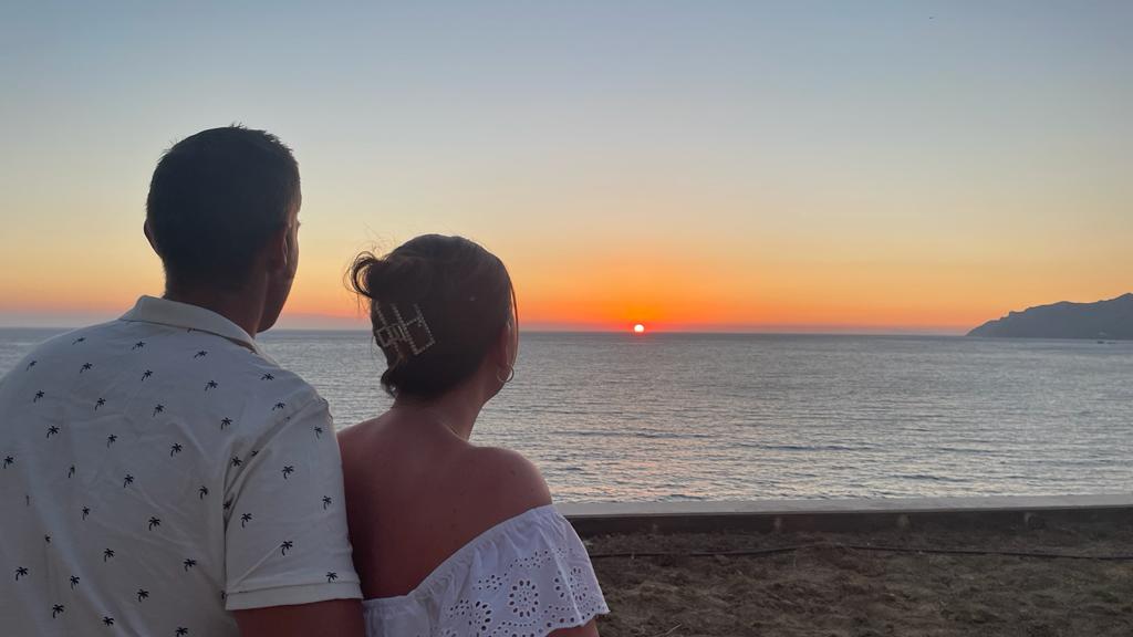 MissMullen2's tweet photo. I miss these sunsets already 🌇🇬🇷 https://t.co/tDpwB5pYud