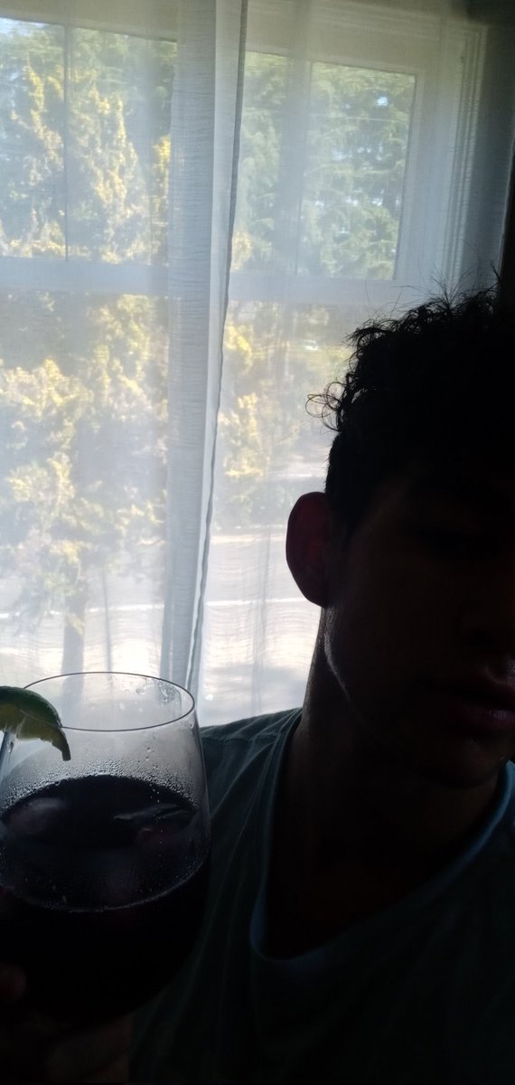 RamosGarcet's tweet photo. Finally  get to enjoy  a really hot afternoon 🍷, been working  so hard!
.
.
.
#summer #guy #relaxing #gay #guy #justchilling https://t.co/MCMQ71enIT