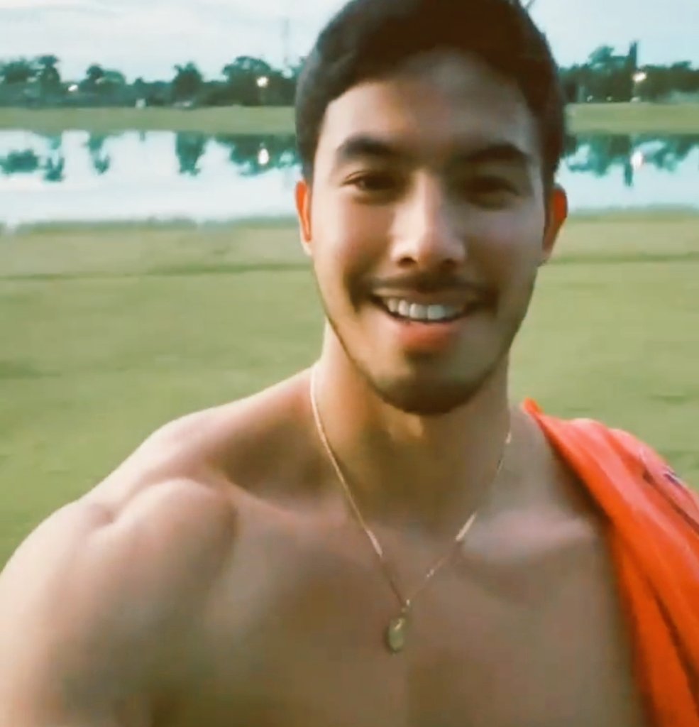 AnRox89's tweet image. Tony wakeboarding in CamSur.
JC surfing in Baler.
Boyfriend tingz. Charot!

#HelloStranger 
#JCTON
#XavMi forevah