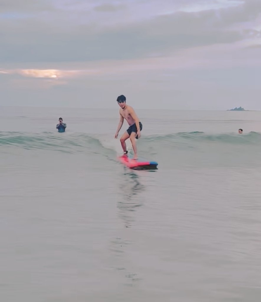 AnRox89's tweet image. Tony wakeboarding in CamSur.
JC surfing in Baler.
Boyfriend tingz. Charot!

#HelloStranger 
#JCTON
#XavMi forevah