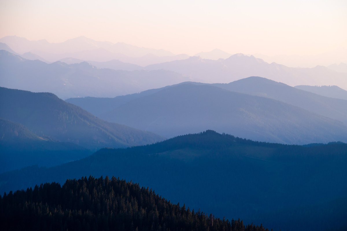 kmulbjerg's tweet photo. Misty Mountains, Austria 💙 We only have one planet, let’s take good care of it 🌍 #nature #NaturePhotography #landscapephotography https://t.co/bvg0Pvu572