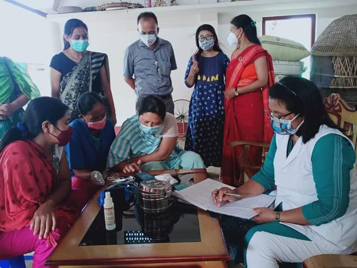anm_fhw's tweet photo. On 12th October 2021,CMO and DPM Thoubal  with  their staff's  Visit at HWC Wangkhem for preparation of CMHA Progrmme and has Visited &amp; interated with  Villagers. Thanks  all staff's  for full co-operation, wish for grand success in forthcoming Progrmme. https://t.co/dVnnR8QVG2
