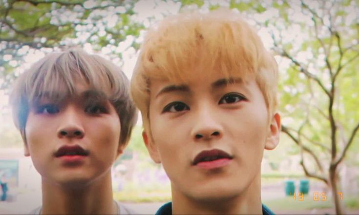 ningxechan's tweet image. happeeeey birthday captaaaain markkk!! little lion rawrr🎂🍉

#HAPPYMARKDAY
#reMARKable24years
#영원한차일드_우리마크_생일축하해