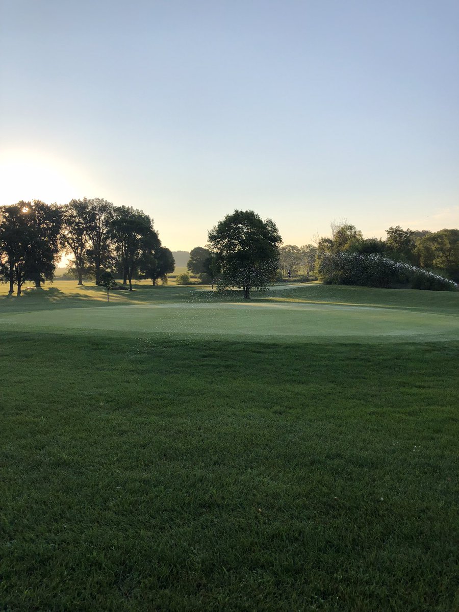 pucksHH's tweet photo. August is National Golf Month! To honor the great sport of golf, HHGC @pucksHH will offer Tuesday specials - play and ride for $25! ⛳️  #lovethegolflife #happygolfmonth #hangonsummer https://t.co/gvy3WOLmu6