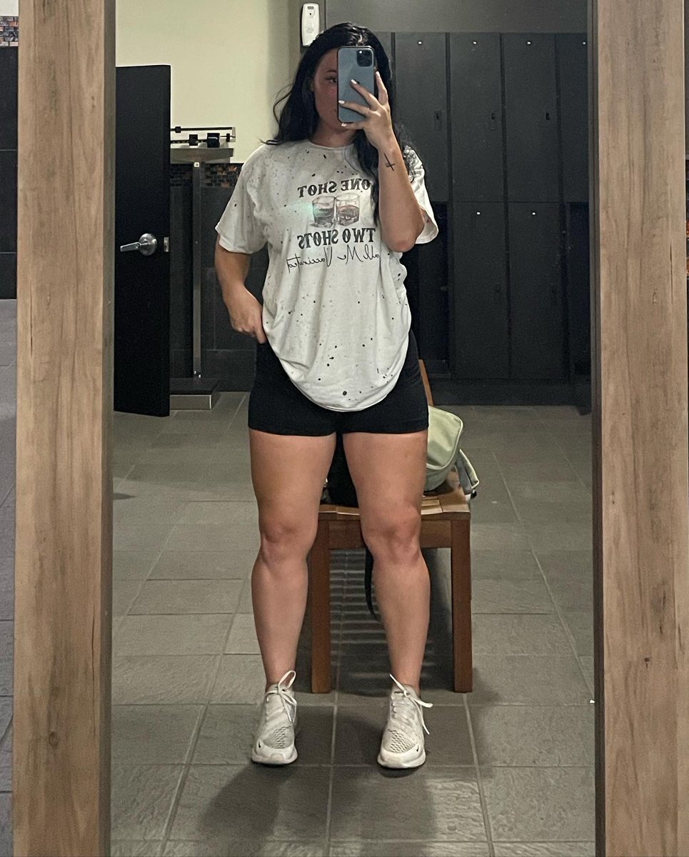 scye6's tweet photo. I’ll look good one day 🥴 https://t.co/kaXvR13Vbh