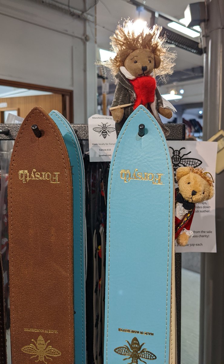 Mozart and Bearthoven were delighted to discover our Forsyth branded leather guitar straps. These high quality straps come in a range of colours, and some feature the Manchester Bee!

#MozartandBearthoven
