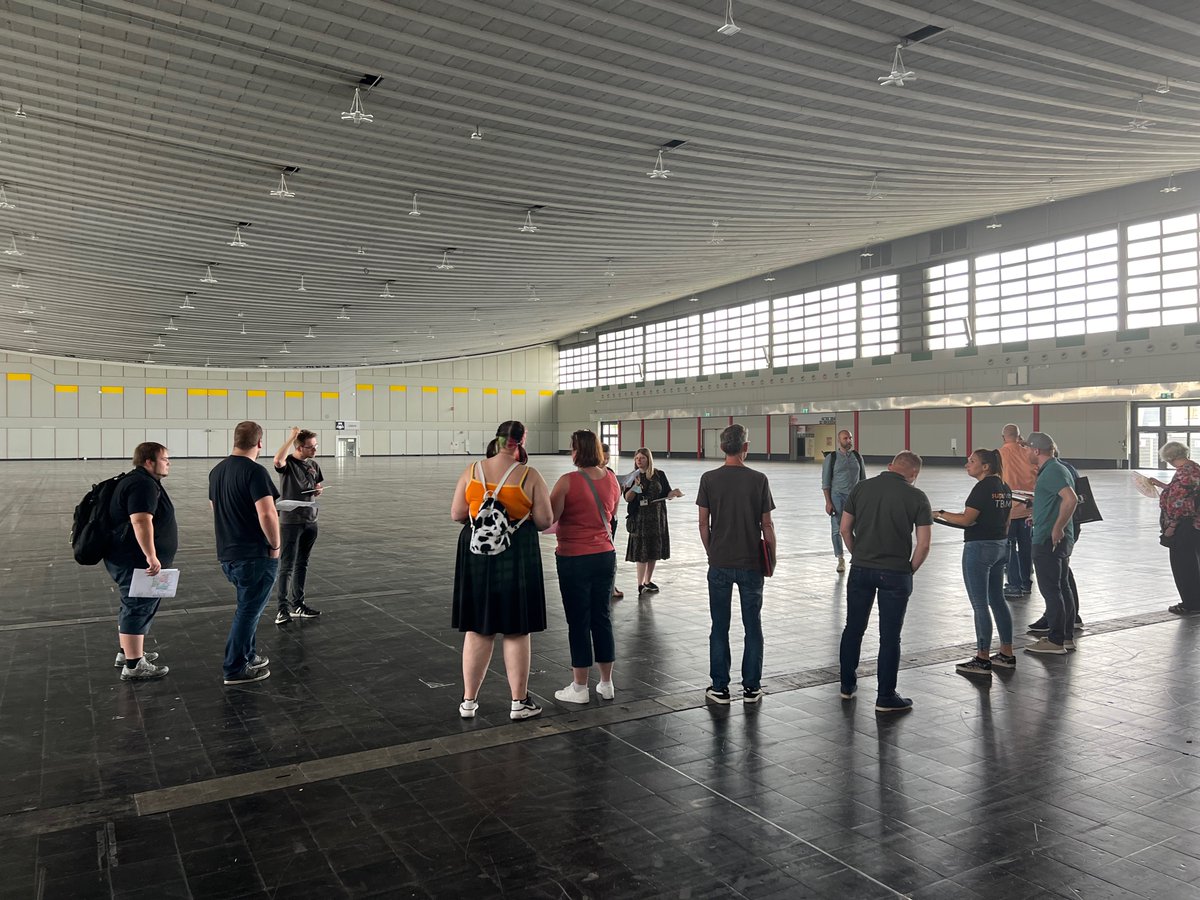 Am vergangenen Freitag war ein Teil unseres Vereins bei einer Begehung der <a href="/Westfalenhallen/">Westfalenhallen</a> um die Planungen zum #Wetlfinale der <a href="/wro2022/">WRO 2022</a> in #Dortmund weiter voranzubringen. 

#wro2022de #myrobotmyfriend #roboter #bildung #mint #technik #digitaleBildung