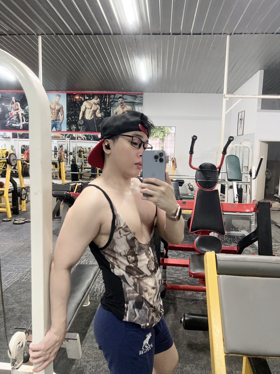 lacthan998's tweet photo. chỉ là một ánh mắt khiến em vào trong cơn say 🥰🥰 https://t.co/HiIb8KgWz8