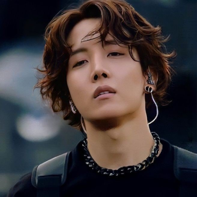 pastosodoloree's tweet photo. ARMY'ler yaptıkları editleri Bangtan gerçekleştirsin diye yapıyor... https://t.co/r31zwkZ2C9