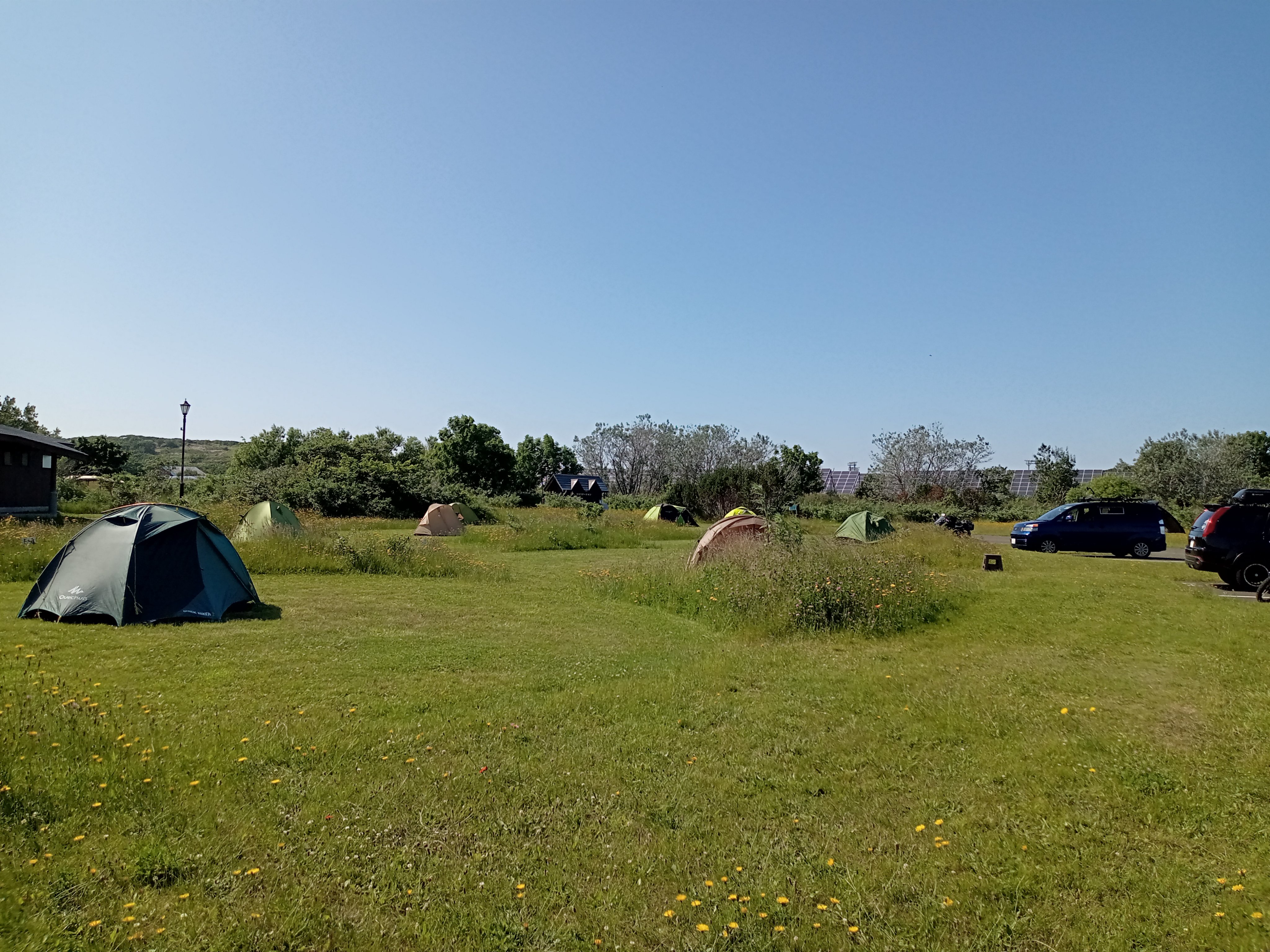 宗谷ふれあい公園 本日のキャンプ場は フリーテントサイトが満サイトとなりました 明日は プライベートサイトが残り2サイトの空き フリーテントサイトは半分くらい予約で埋まっています 最新の予約状況は 0162 27 2177までご確認下さい 稚内