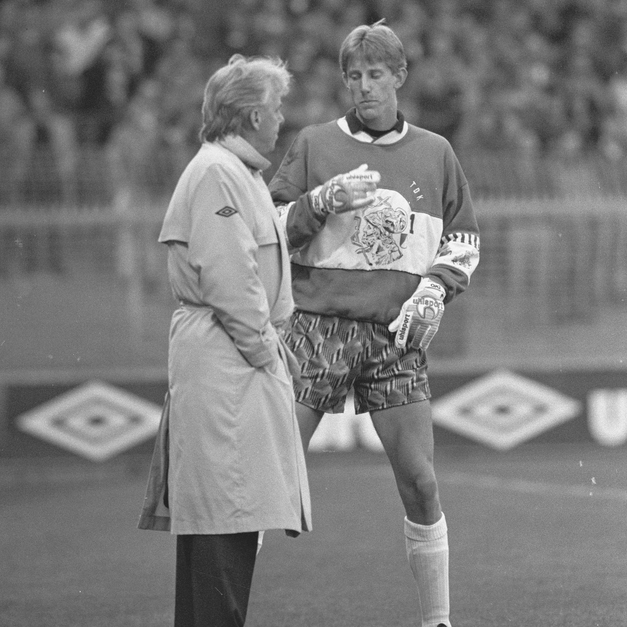 AFC Ajax on Twitter: "Leo Beenhakker 𝟴𝟬 jaar! Fijne verjaardag, Don Leo ...