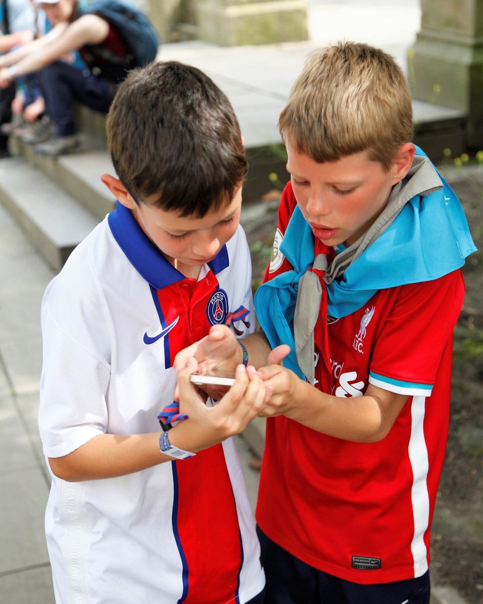 Chamboree's tweet photo. Our next social media admins? Scouts and Guides got to learn about portrait photography in Manchester! #chamboree #ukscouting https://t.co/mE4WxFyiVm
