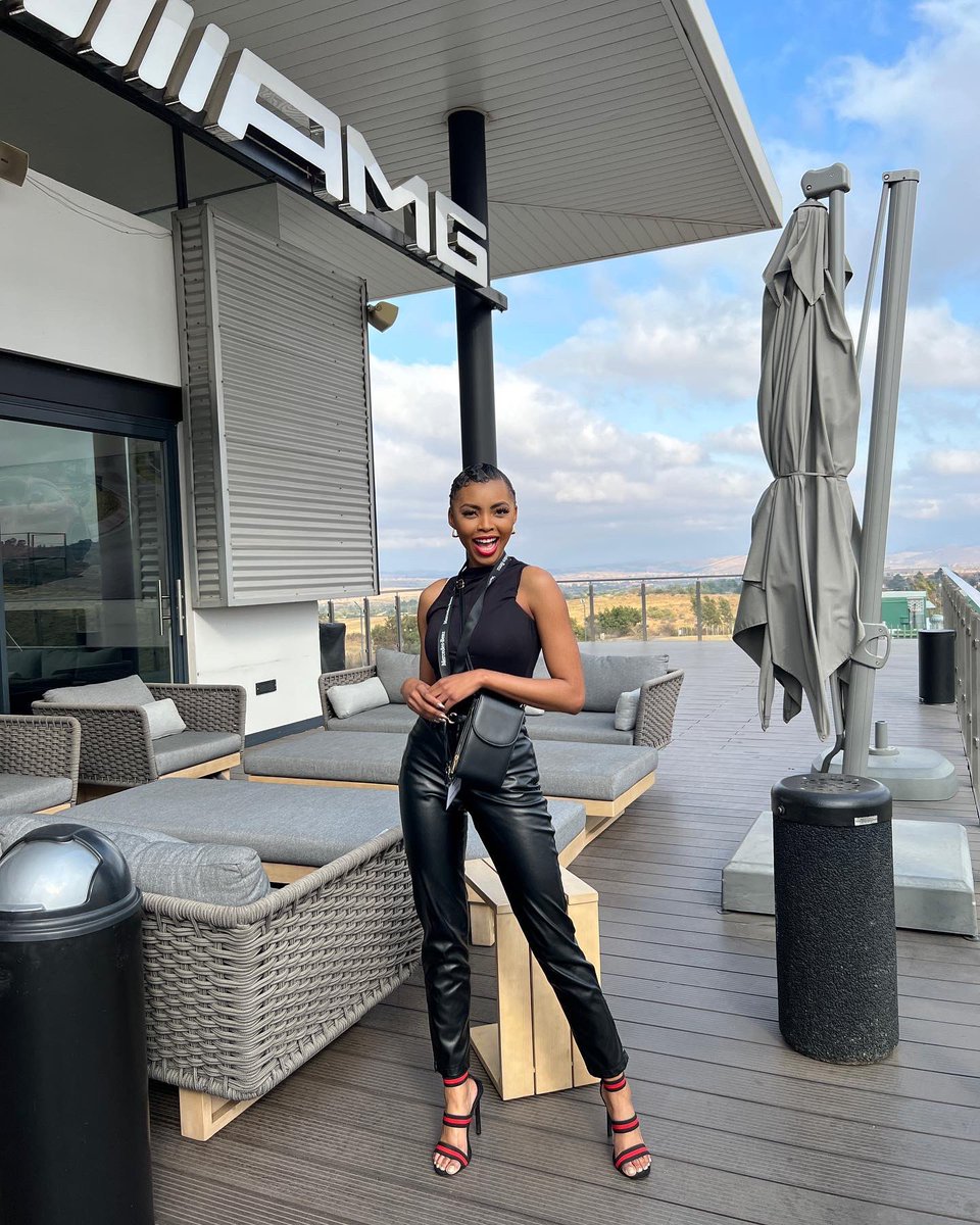 ayanda_thxbethe's tweet photo. Today is all about the thrill of driving so here’s a little quote about thrill: 

Thank you @amg_driving_academy_za for the incredible experience. And of course @mercedesbenzsa for “making fast cars” - I hope that you all get the Fast and Furious reference there😂 https://t.co/FTfvpQii2N