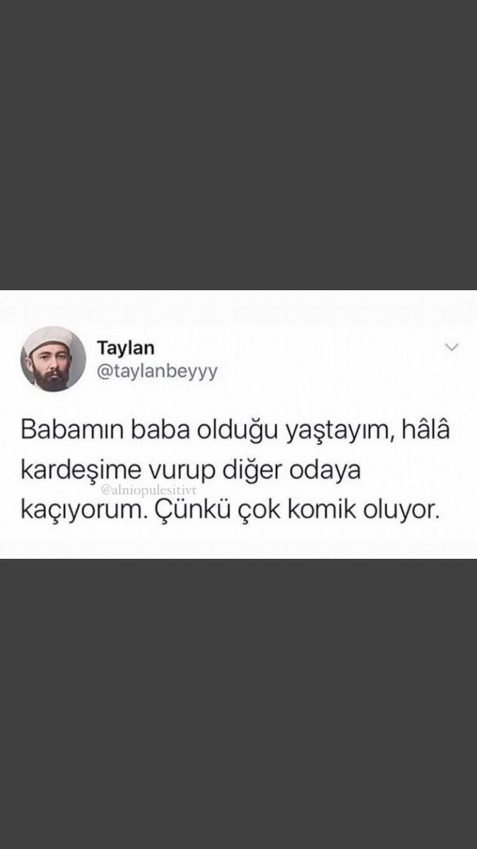 +1 odasına aniden girip saçını başını dağıtıp laptopun bütün tuşlarına basmak ve hiç bişey olmamış gibi çıkmak ..