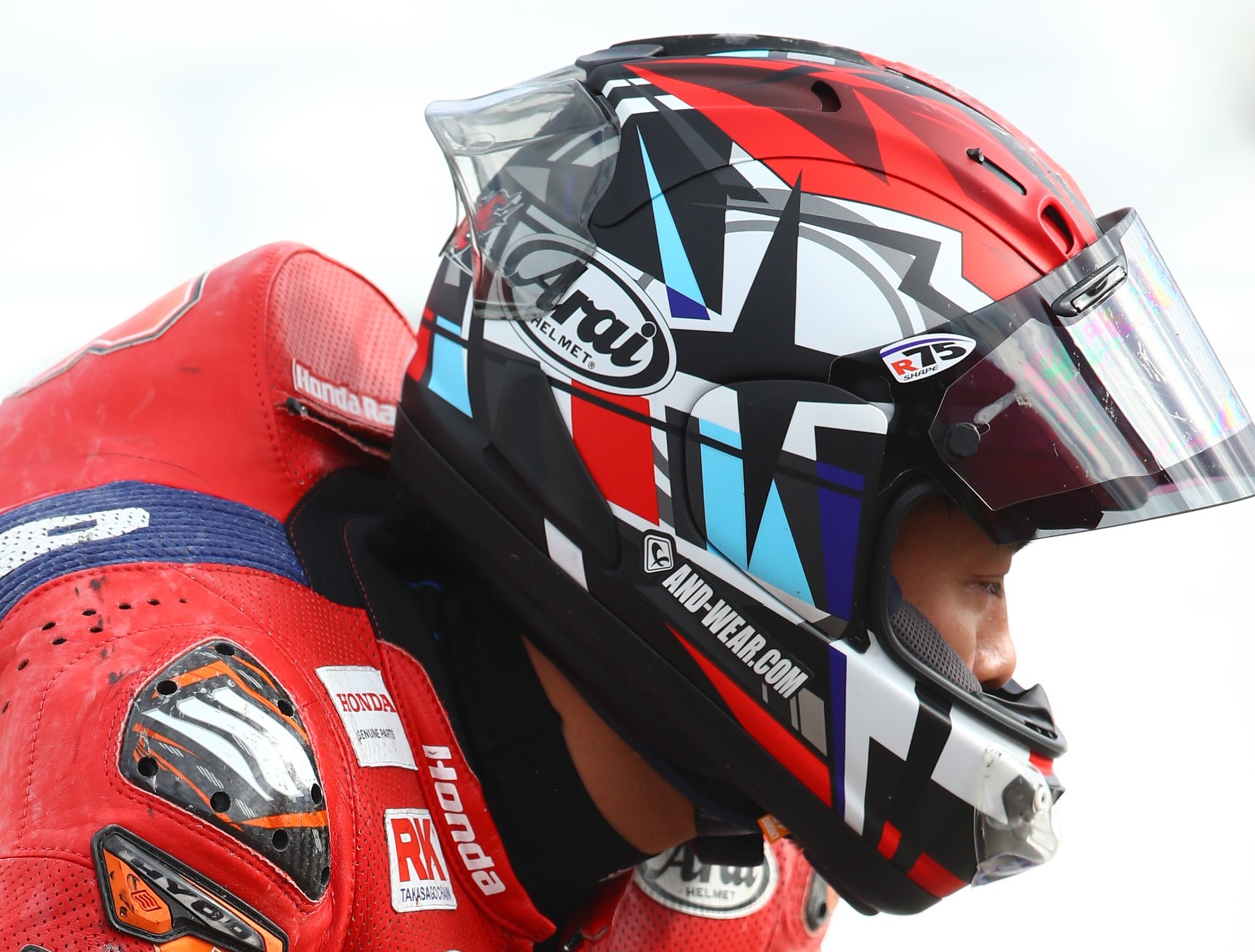 ヨシムラArai フルフェイスヘルメット 鈴鹿8耐優勝記念限定