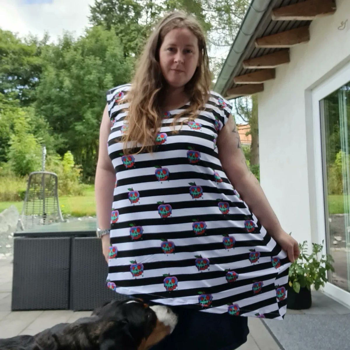 Sisi49402706's tweet photo. #neuesstöffchen alte-liebe- #schnittmuster

#zipfeltunika aus meiner neuen eroberung ❤️

#handmadeclothing #handmadeaccessories #handmadeshirt #etsyDE #twitchstreamergirl #twitchDE #ichnäheaufbestellung #nähenistwiezaubernkönnen #sewersgonnasew #sewsewsew #ichnähefürmich https://t.co/7PoYQzhXGz