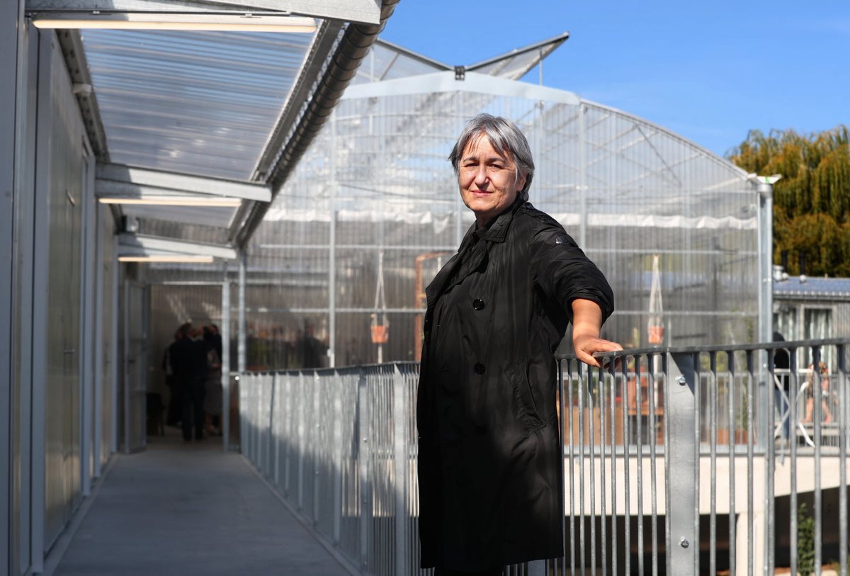 394Histoires's tweet photo. 2 Août 1955:
Naissance de Anne Lacaton il y a 67 ans, en France.
Architecte Française, cofondatrice de Lacaton & Vassal avec Jean-Philippe Vassal (Né en 1954).
Ensemble ils reçoivent le Prix Pritzker en 2021.
Anne Lacaton fête ses 67 ans aujourd'hui
#AnneLacaton https://t.co/YFU3nLLTTk