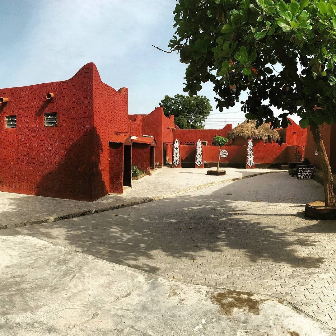 GlimpseNigeria's tweet photo. Gidan Makama Museum is one of the thirty-two Museums under the National Commission for Museums and Monuments of #Nigeria. It is located in the heart to Kano Old City, opposite the Emir's Palace.
📷@tokanlawal #Glimpsenigeria #Glimpseng #Viewnigeria https://t.co/rSNjQAEF2I