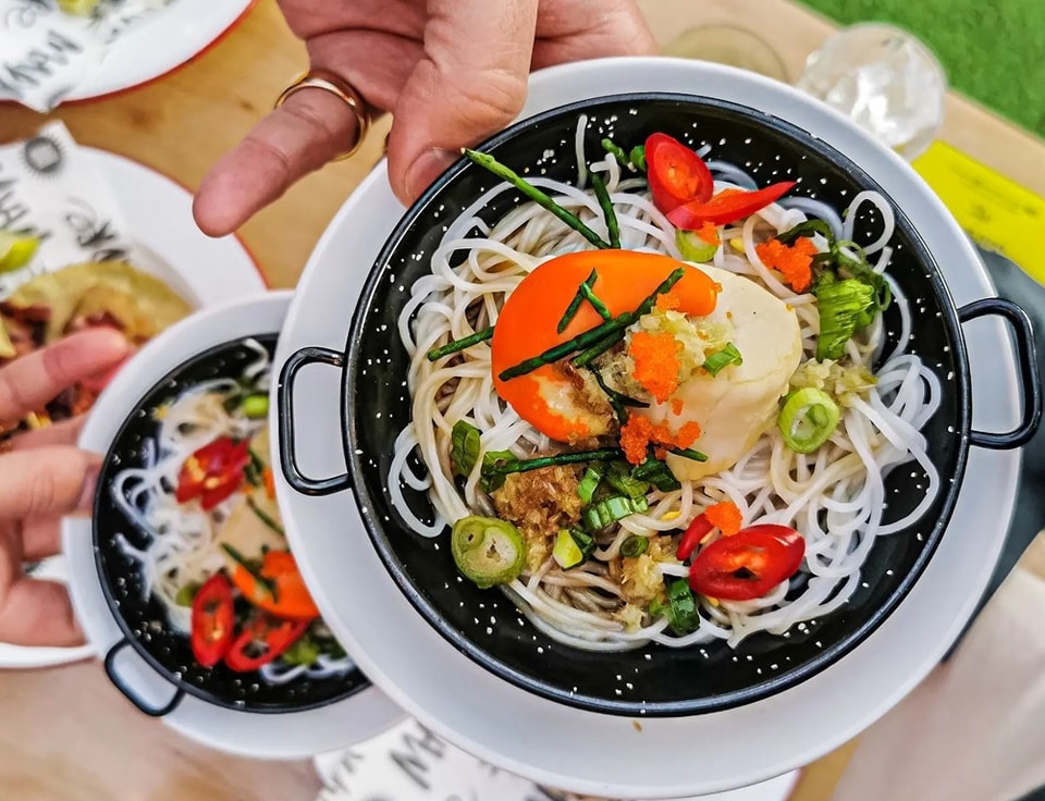 YOU CAN NOW SEARCH OUR GUIDES 🕵️‍♂️
Give it a go, you might find the perfect bagels in Prestwich, or a truly independent little restaurant you've never heard of...
confidentialguides.com/guides/
📸:<a href="/MiandPho/">Mi & Pho</a>