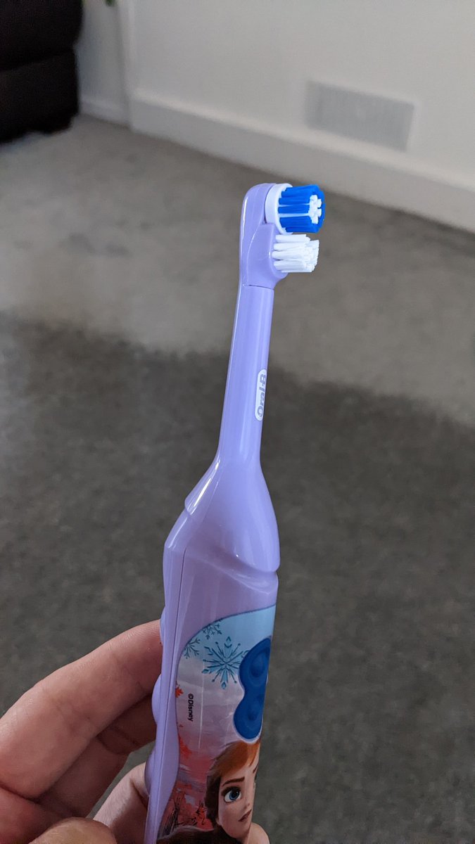 frankdoylezw's tweet photo. @OralB @OralBuk We bought a brush for our 7 year old daughter. Only when we got it home did we see that you can't replace the head! What a complete waste of plastic! This is not sustainable and you'd have to throw it all away when the brushes wear - terrible. https://t.co/noVGVj6RIV