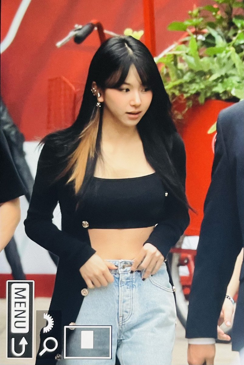 honeychaeng's tweet photo. 220802 #트와이스 #TWICE  #채영 #chaeyoung https://t.co/WARpAiNQ68