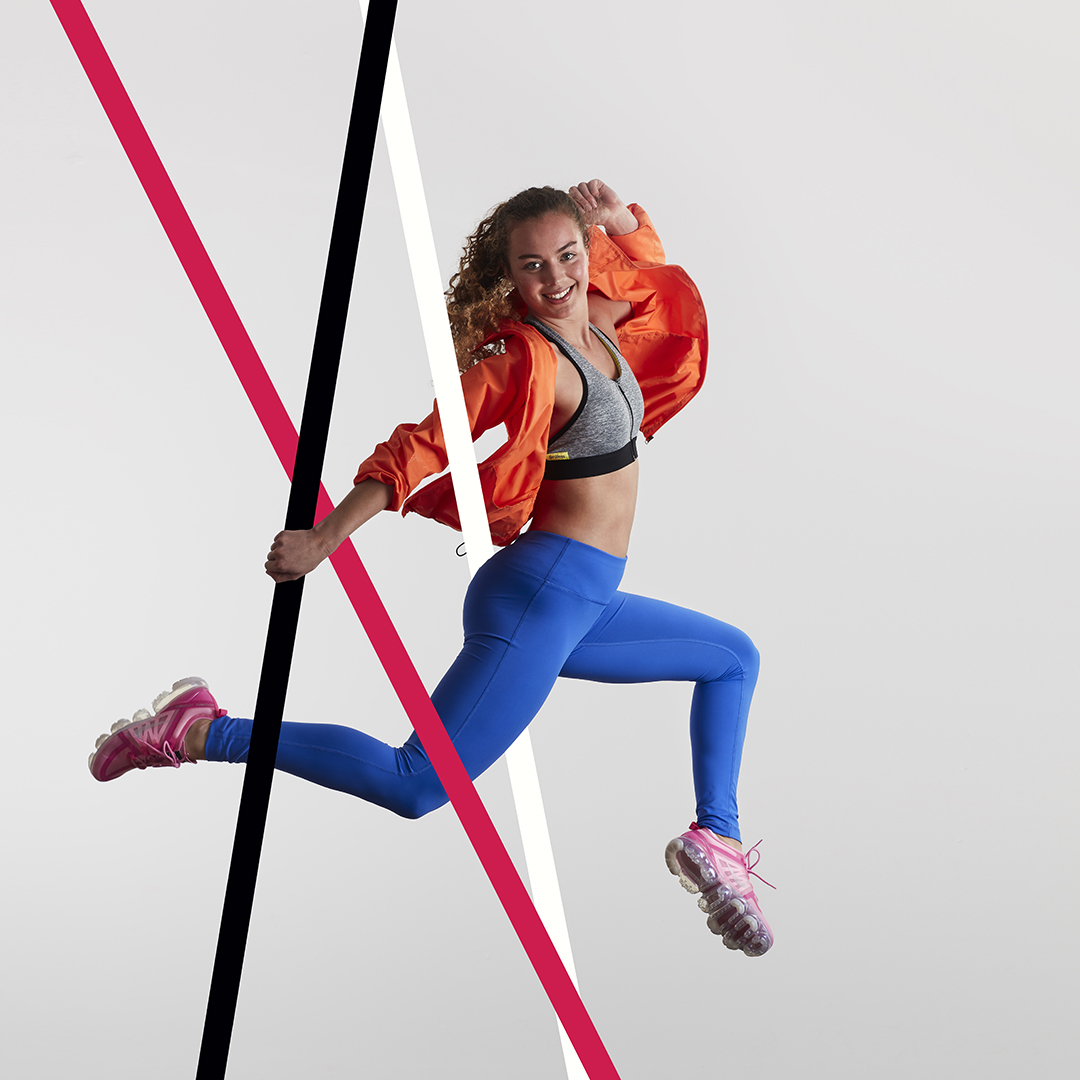 Limitlessbra's tweet photo. We've loved seeing the celebrations by Chloe Kelly in her sports bra - it's so important to wear one to be active, including for school sports! Let's empower our young women to play any sport they would like 😀
#limitlessbra #treasureyourchest #sportsbra https://t.co/RLFtpBSY0Y
