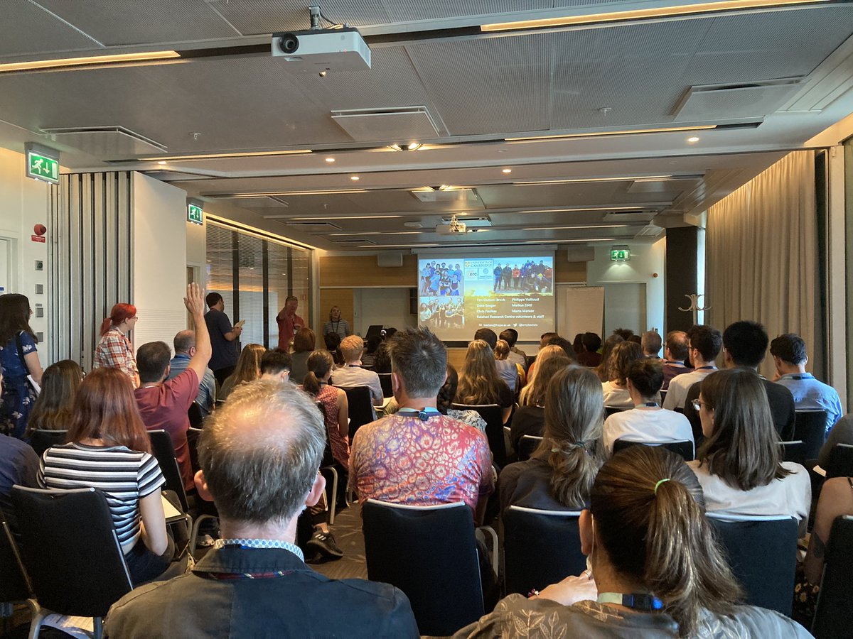 CarlyLynsdale's tweet photo. Packed room for @AmyLeedale on the last day of #ISBE2022. Great presentation on a great study of #kinrecognition and #incestavoidance in #molerats https://t.co/VfaOnSdiwT