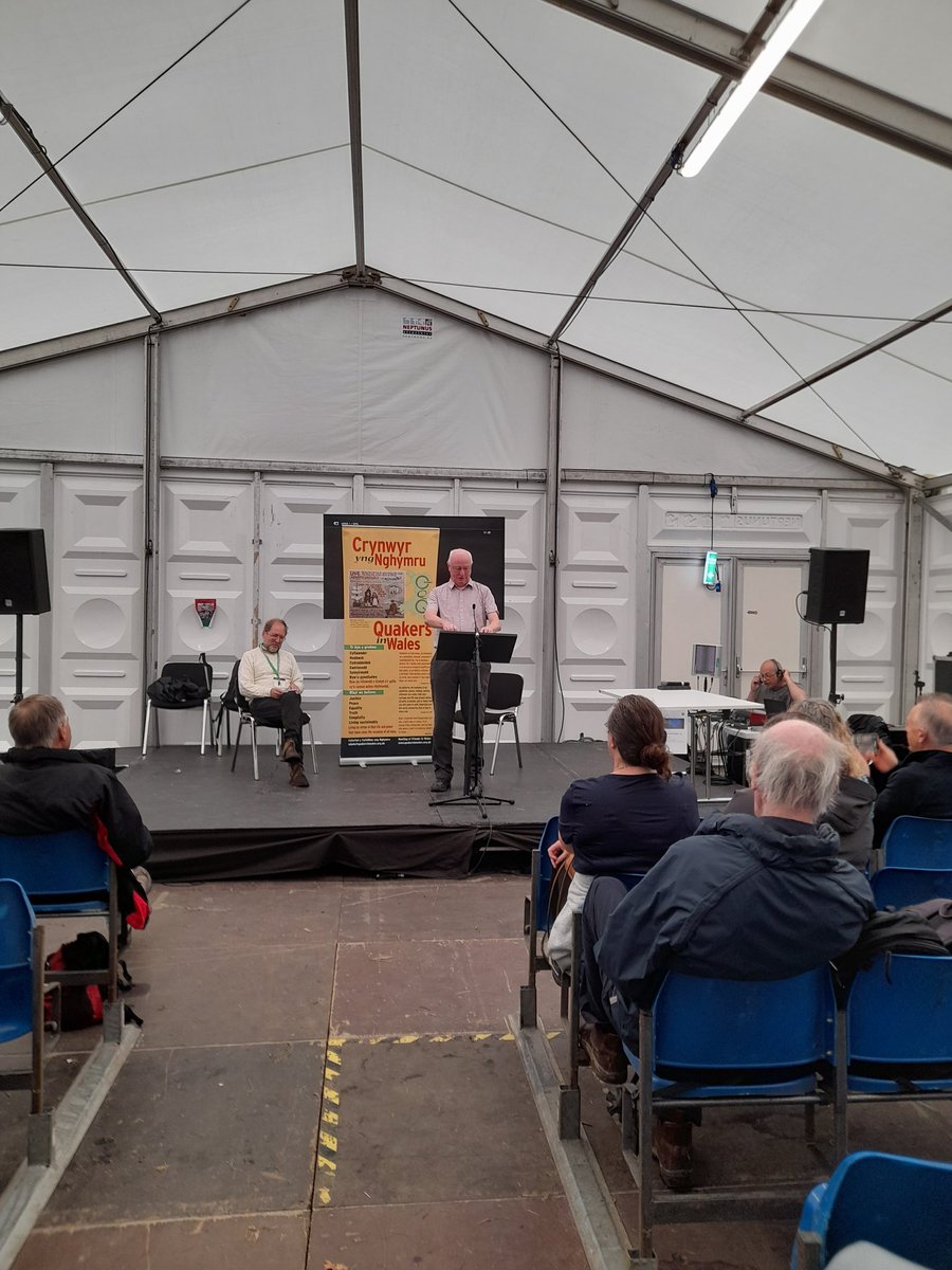 Criw da wedi ymgynnull ar fore gwlyb yn <a href="/eisteddfod/">eisteddfod</a> i wrando ar Gethin Evans yn bwrw golwg sydyn dros hanes y Crynwyr yng Ngheredigion. Diolch i Gethin Rhys <a href="/CytunNew/">Cytûn - Eglwysi Ynghyd - Churches Togther in Wales</a> am lywyddu ac i <a href="/Cymen_cyfieithu/">Cymen Cyfieithu</a> am gyfieithu. <a href="/crynwyrcymraeg/">crynwyrcymraeg</a>