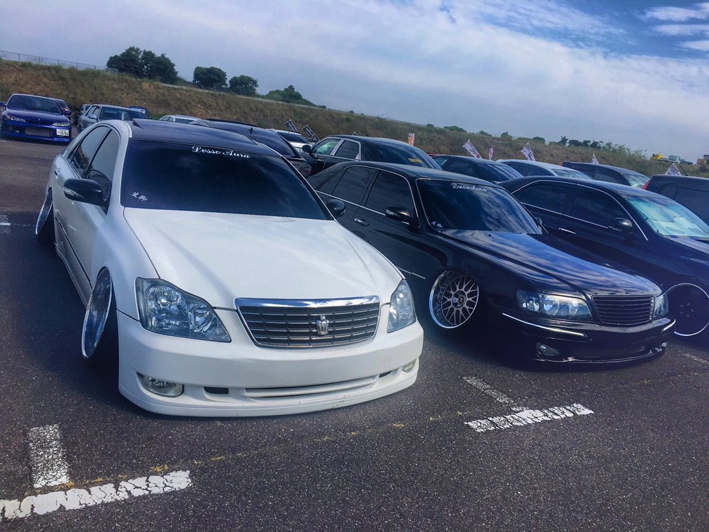 y_caoooo's tweet photo. 懐かしいのをここで出す
本家生脚2台(兄弟) https://t.co/3rZ2ZUUdbf