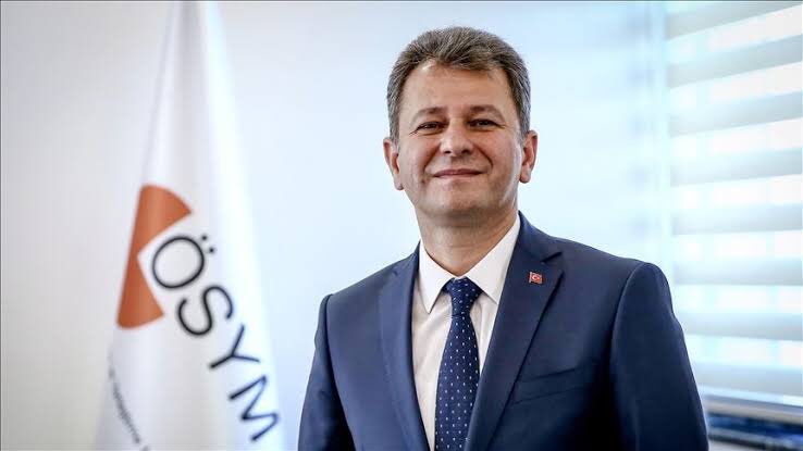 Sayın başkan artık bir açıklama yapma zamanı gelmedi mi sizce?
Bu kadar şaibeli bir sınavı nasıl aklayacaksınız çok merak ediyorum.
Tüm bunlara rağmen eğer bir yaptırım olmazsa Türk Eğitim sistemi bitmiş demektir.
Saygılar  
#Yediiklim #SınavİptalEdilsin #kpssdeikincifetoskandalı