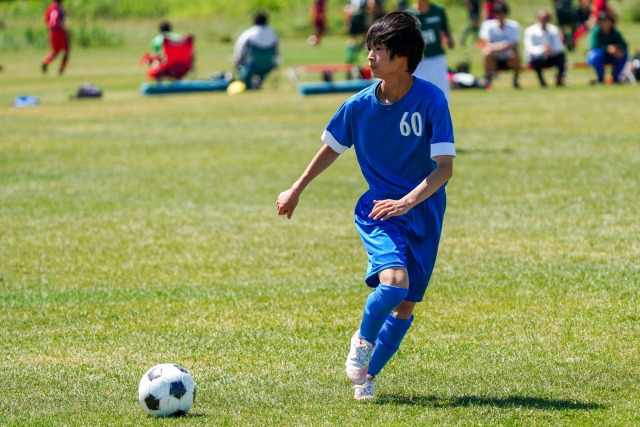 マークディフェンスをする時に優先順位をつけていますか ジュニアサッカーの上達練習指導法
