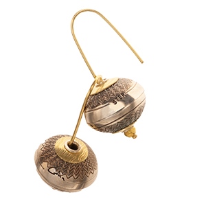 celiakudro's tweet photo. These baubles are constructed from Sterling/925 Silver and both 22K/918 and 18K/750 Yellow Gold. They are made with love @Orlando and not yet on my web shop but  available on request. DM for price! https://t.co/P3EvYxZwl8