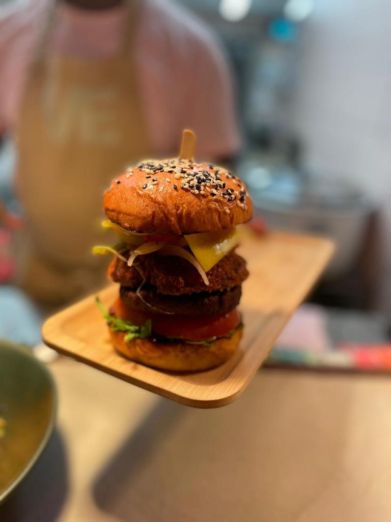 GumptionSocial's tweet photo. Our ACE client, @WeAreVEKitchen, has been named as one of the top 37 vegan restaurants in London by @SquareMeal! We're totally biased but it's 100% well-deserved. Their vegan burgers and mac and cheese are firm favourites for us. https://t.co/OgpUAdWgDg