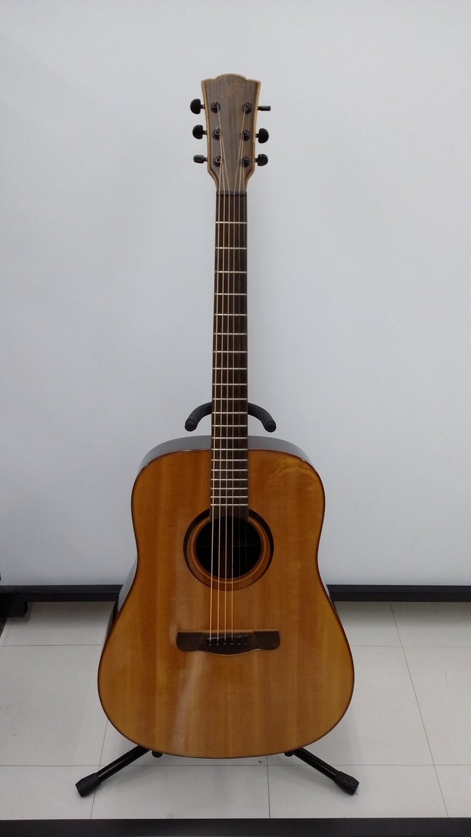 hohigashikurume's tweet photo. スペインのギター知っていますか?
Merida Extremaのギターが入荷しました。
音がきらびやかで軽めのぎらぎらしたサウンドです。
いいですねえ。
#meridaextrema #スペイン製 #スペインギター #アコースティックギター #ハードオフ東久留米店 https://t.co/YCCt5mFEtU