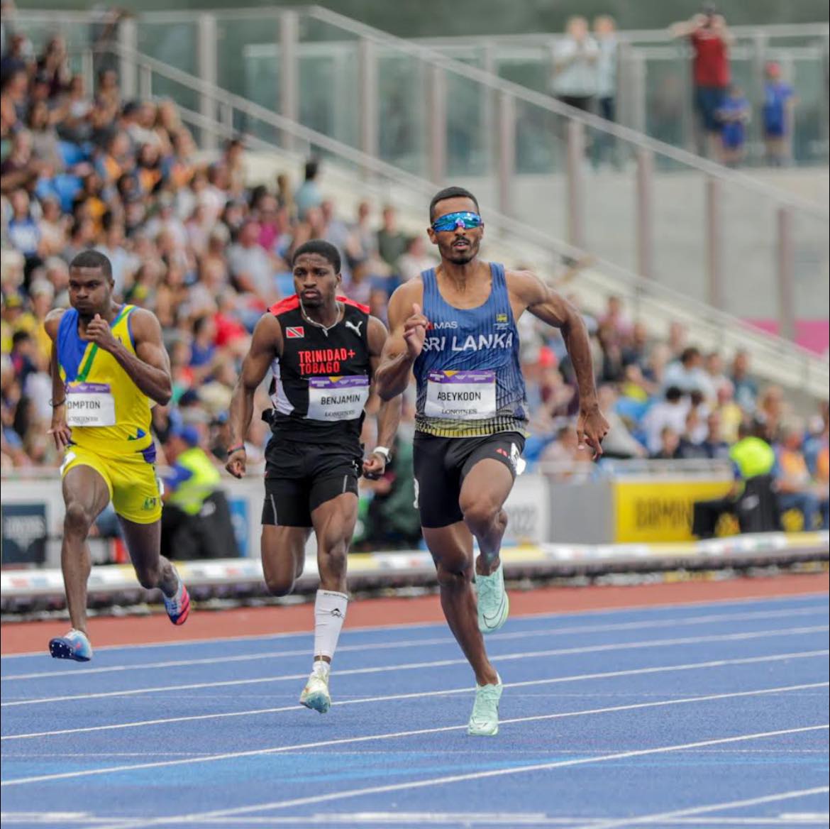 OlympicLK's tweet photo. Yupun clocked 10.06 sec in the Heat-6 and qualified for the semifinals! 

#CGASrilanka #TeamSriLanka #Yupun #athletics https://t.co/uOFN2w4qj9