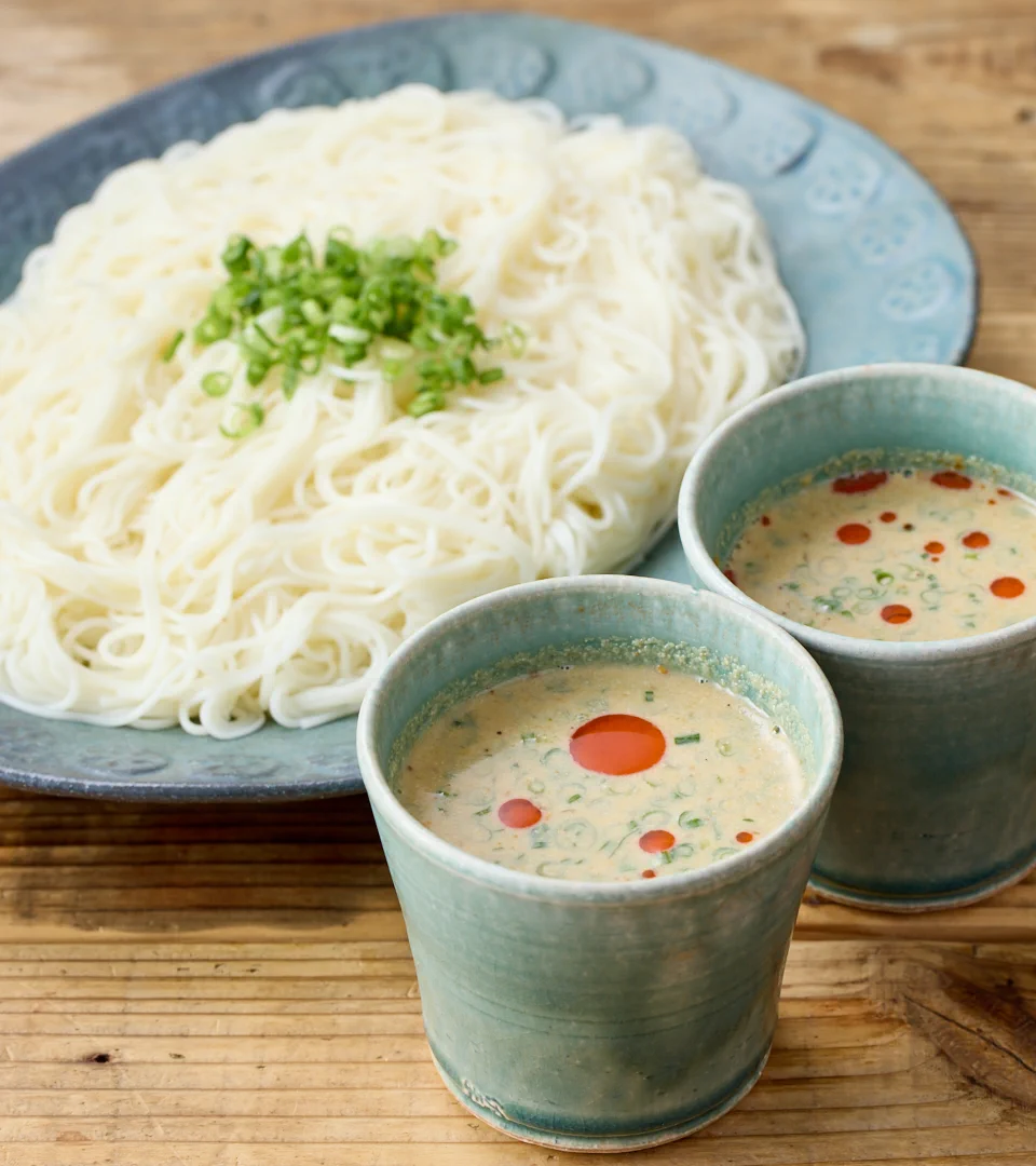 簡単に作れる上に素麺とよく合いそう！素麺をより美味しく食べられそうな、つけだれレシピ！