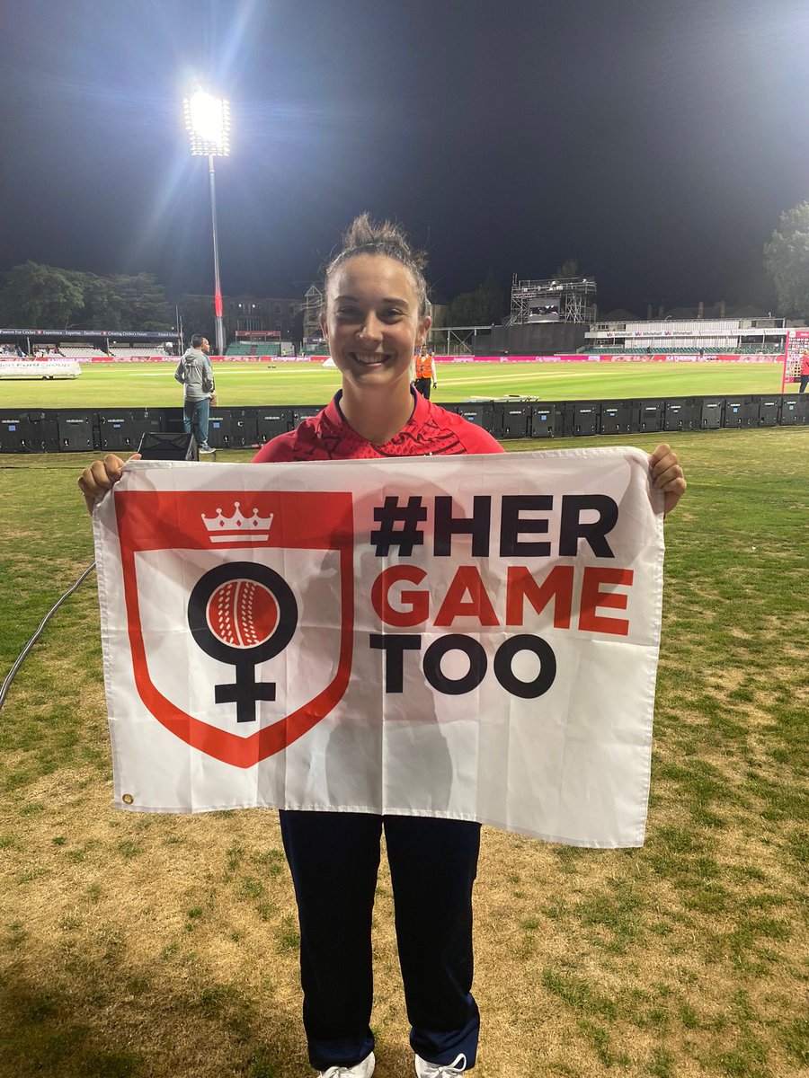 Maiden 50* (36) for Alice Capsey!!! 🔥