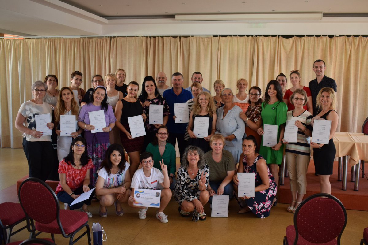 U subotu 23.7.2022. evaluacijom i  podjelom potvrda priveli smo kraju prva dva Erasmus KA1 tečaja u organizaciji INOVE.  Tečajevima „Play&amp;Learn i „New students-New Methods“ prisustvovalo je 27 učitelja iz rumunjskog grada Petrosania.#ErasmusPlus #erasmus #vukovar #romania #