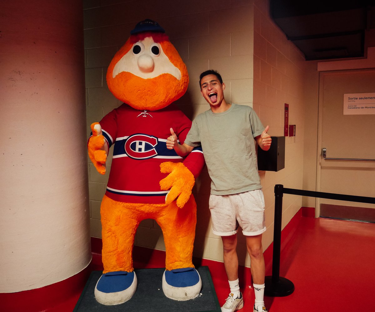 leorouet3's tweet photo. 🎙️ Step 8 - Retour au Centre Bell, cette fois-ci à l'intérieur, pour y vivre quelques heures de la #DraftNHL ! 👀 https://t.co/PMWawkEL3y