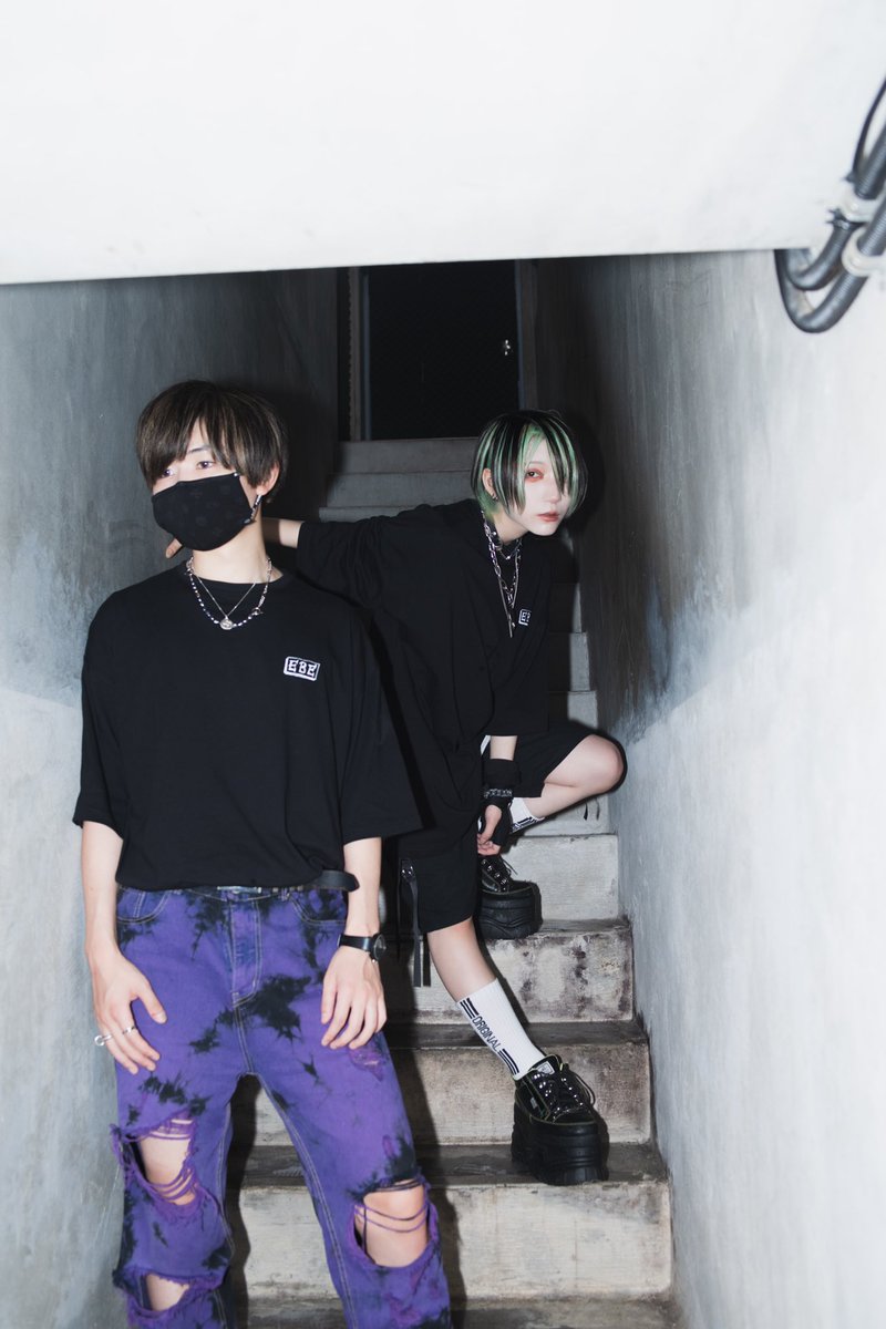 しろせんせー EBE イーバ LEGENDAコラボ こちらモデルさせて頂いたしろせんせーのブランドさんで販売開始致し